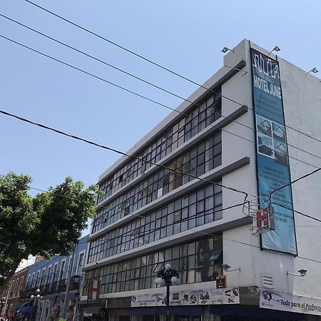 Hotel June Puebla Bagian luar foto