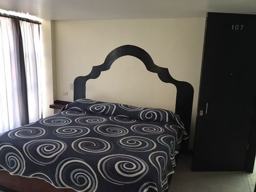 Hotel June Puebla Bagian luar foto